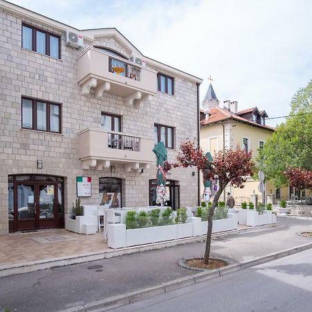 Apartmani Vila Kosa Trebinje Buitenkant foto