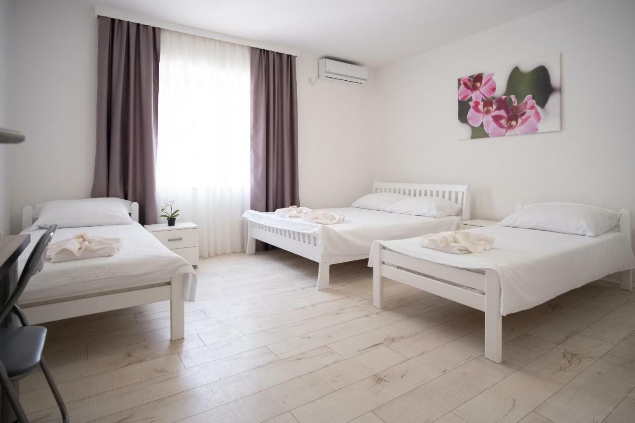 Apartmani Vila Kosa Trebinje Buitenkant foto