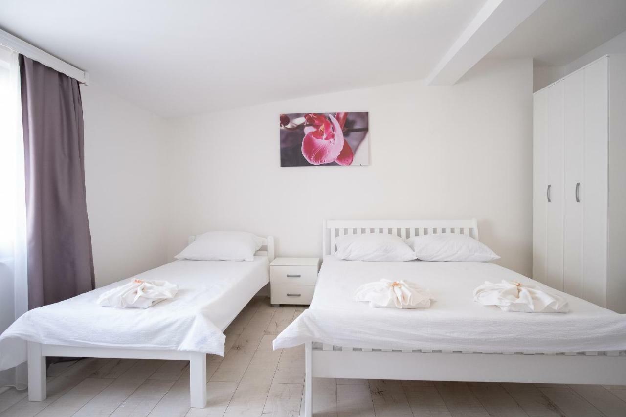 Apartmani Vila Kosa Trebinje Buitenkant foto